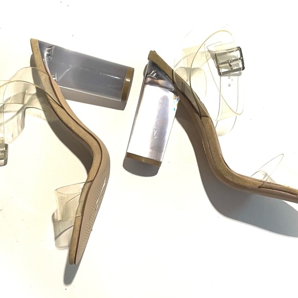 Steve Madden clear lucite strappy heels. Size 7.5. NWOT. Never worn. - Picture 2 of 8